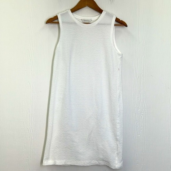 Club Monaco - White Pebbled Design Sleeveless Lightweight Mini Dress Size Small - Picture 7 of 11
